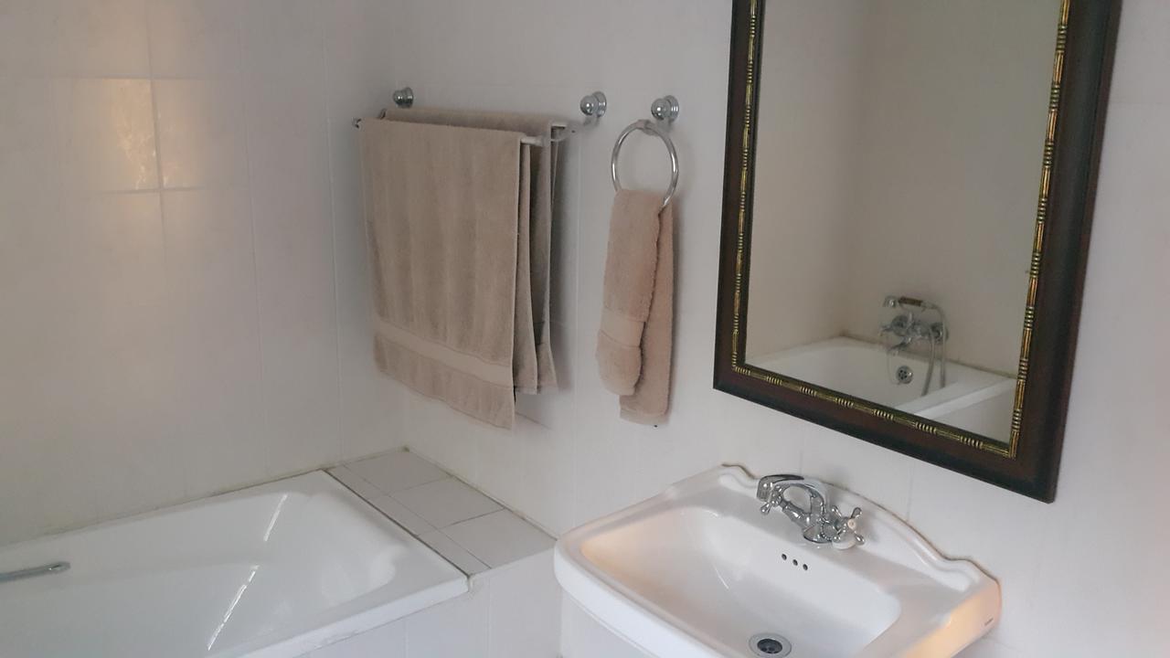 Albatross B&B Benoni Exterior photo